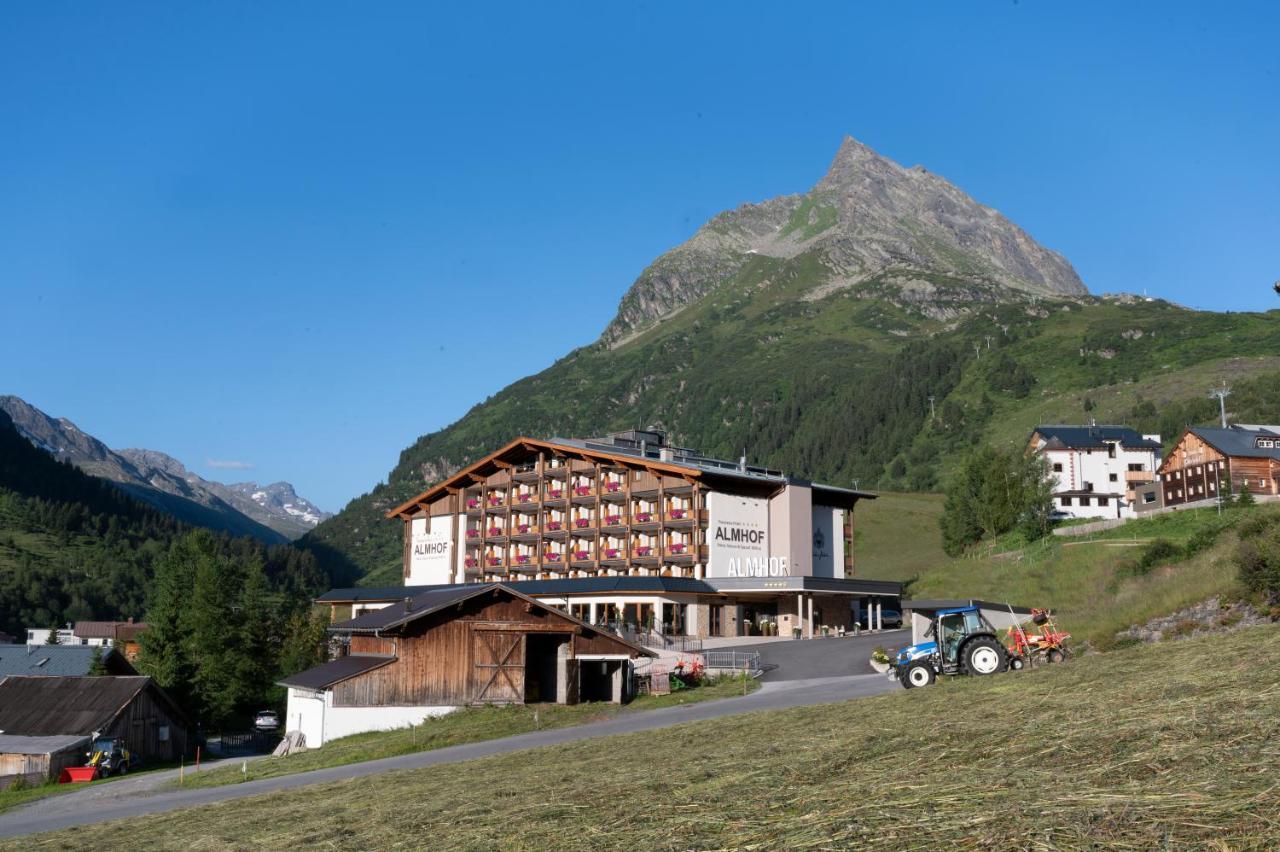 Hotel Almhof Galtuer Exterior photo