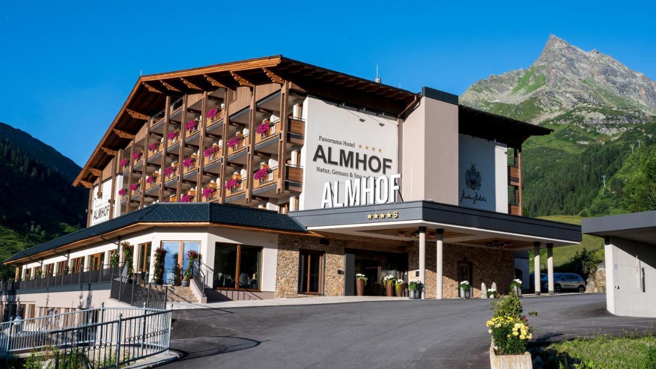 Hotel Almhof Galtuer Exterior photo